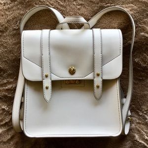 “Ava” backpack beige.